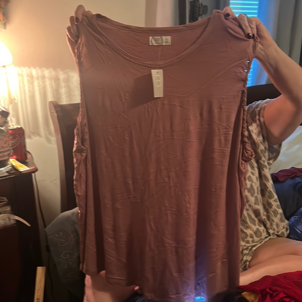 Maurice’s top size 3x